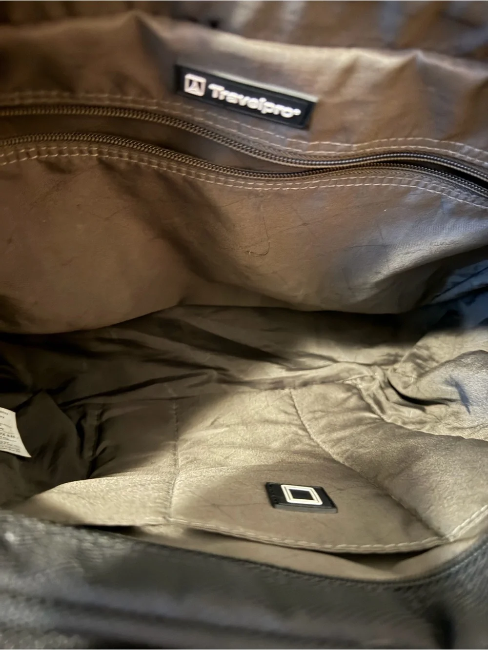 Travel pro black tote bag